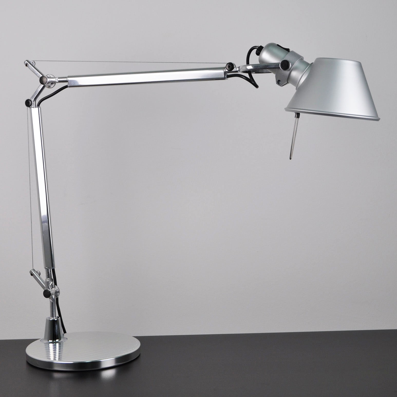 Светильник Artemide Tolomeo